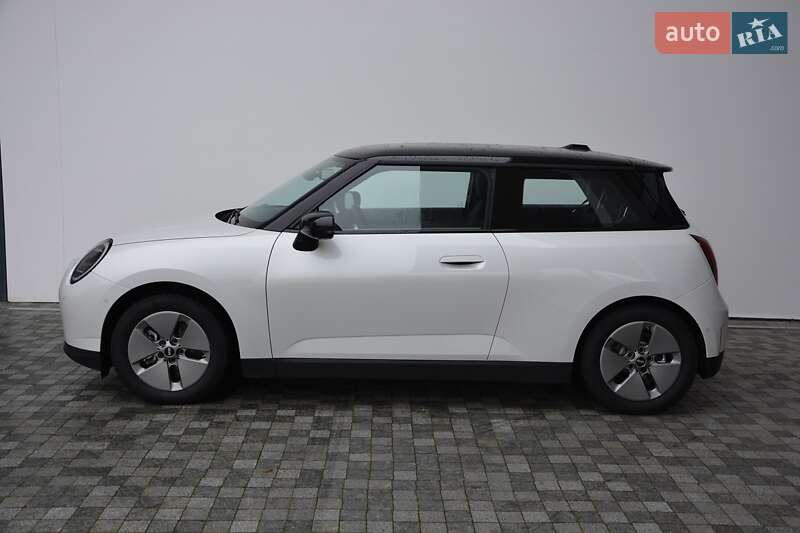 Хэтчбек MINI Cooper 2024 в Киеве фото 2 Хэтчбек MINI Cooper 2024 в Киеве