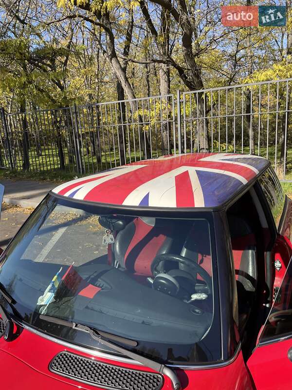 Хэтчбек MINI Cooper 2004 в Одессе