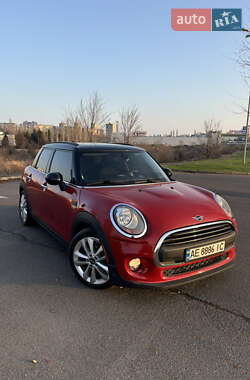 Хэтчбек MINI Cooper 2017 в Кривом Роге