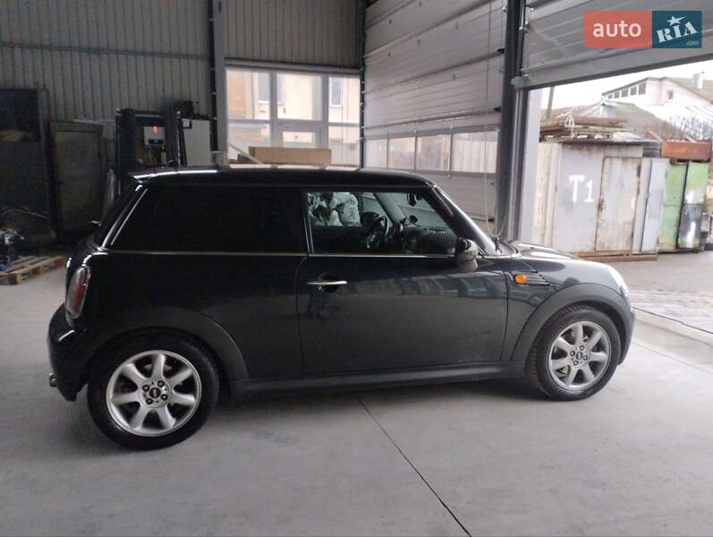 Хэтчбек MINI Cooper 2008 в Виннице