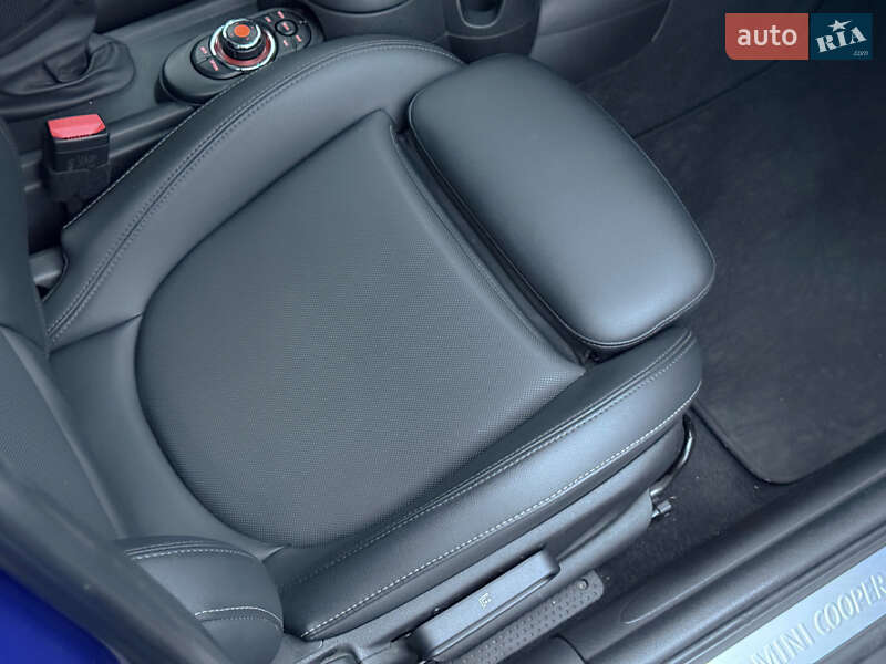 Хэтчбек MINI Cooper 2020 в Киеве