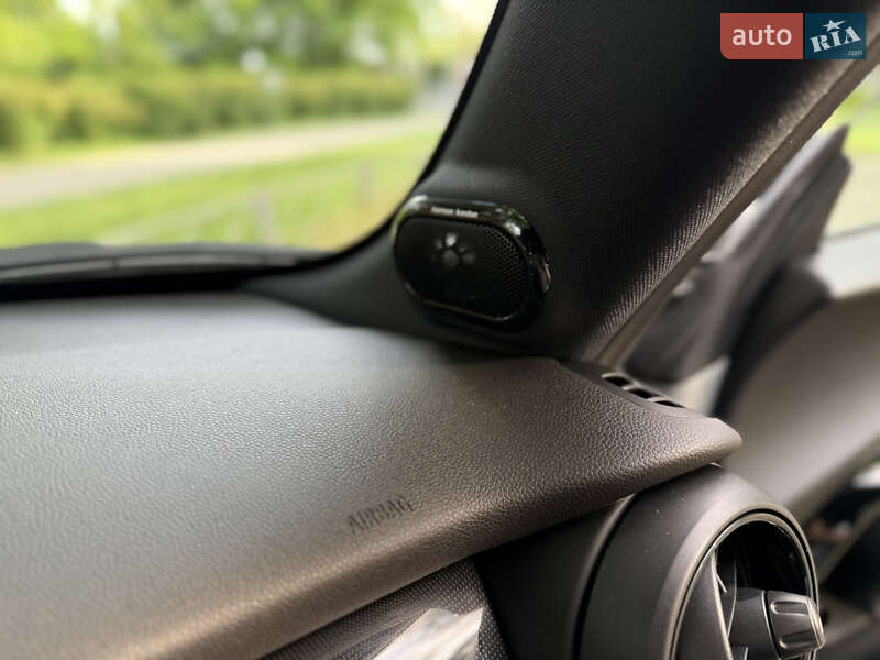 Хетчбек MINI Cooper 2018 в Києві