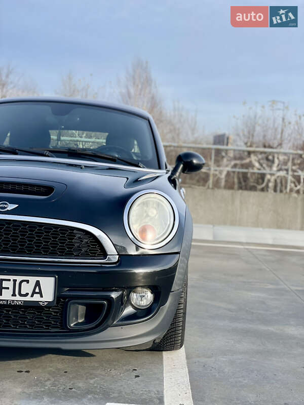 Купе MINI Cooper 2011 в Киеве фото 4 Купе MINI Cooper 2011 в Киеве
