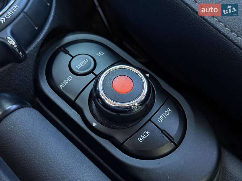 Хэтчбек MINI Cooper 2015 в Кривом Роге