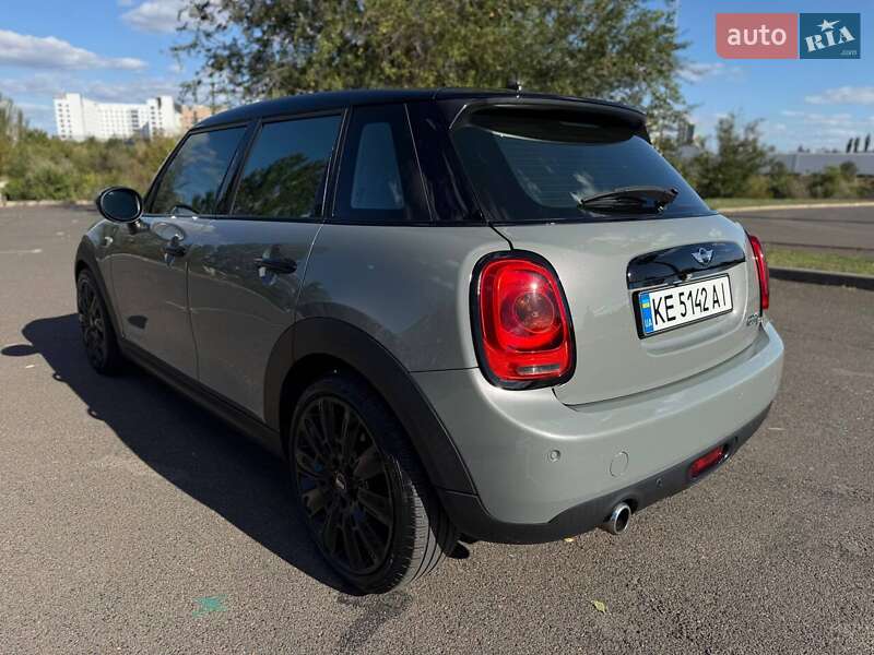 Хэтчбек MINI Cooper 2015 в Кривом Роге