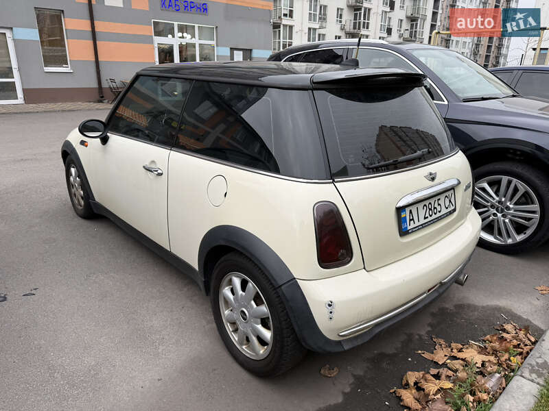 Хетчбек MINI Cooper 2006 в Дніпрі