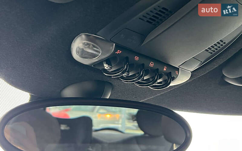 Хэтчбек MINI Cooper 2013 в Ивано-Франковске