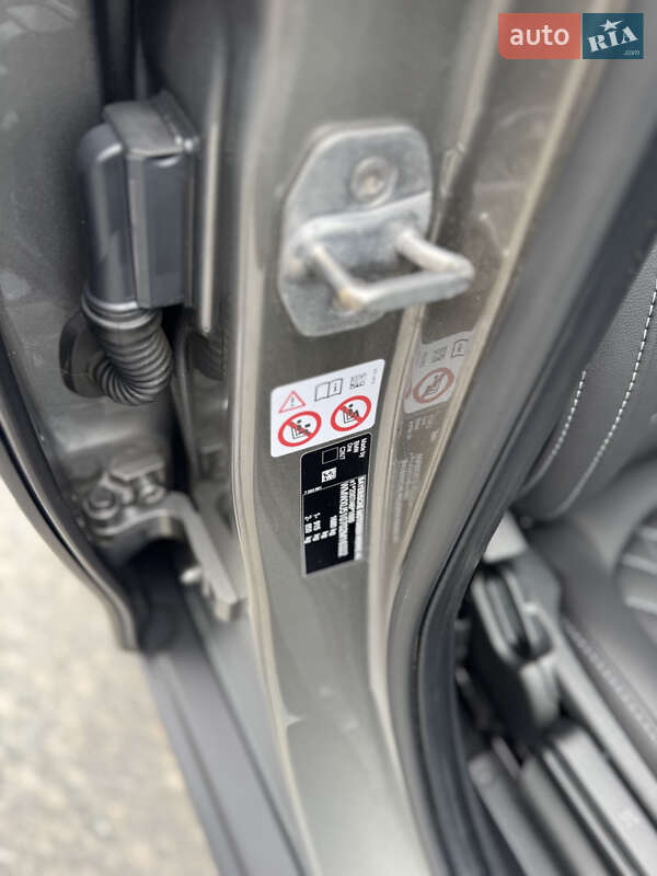 Хэтчбек MINI Cooper 2019 в Кременчуге фото 19 Хэтчбек MINI Cooper 2019 в Кременчуге