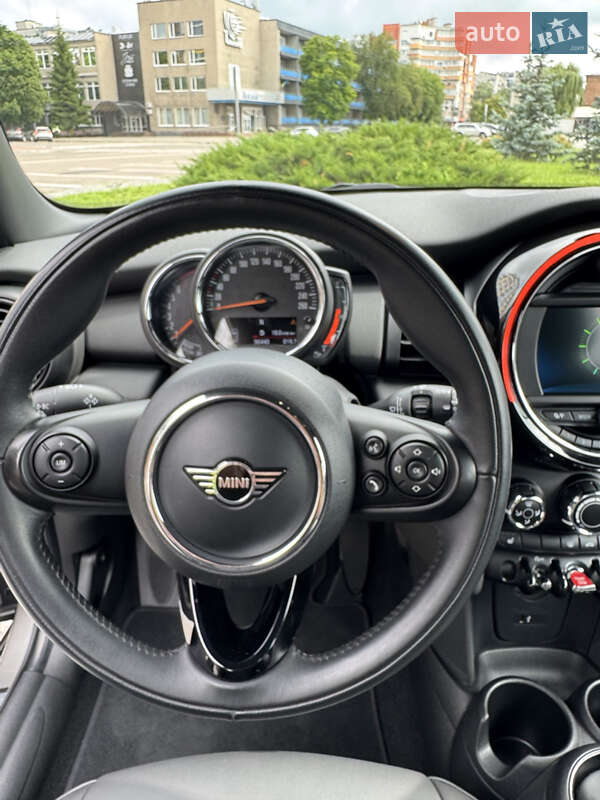 Хэтчбек MINI Cooper 2019 в Кременчуге фото 23 Хэтчбек MINI Cooper 2019 в Кременчуге