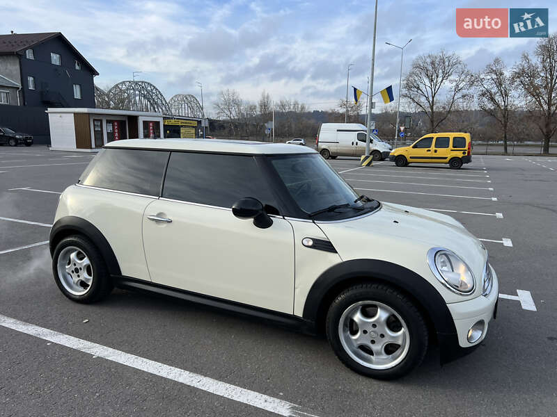 Хэтчбек MINI Cooper 2007 в Киеве