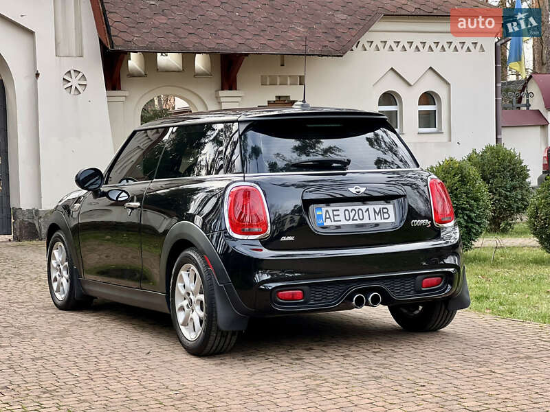 Хэтчбек MINI Cooper 2015 в Киеве