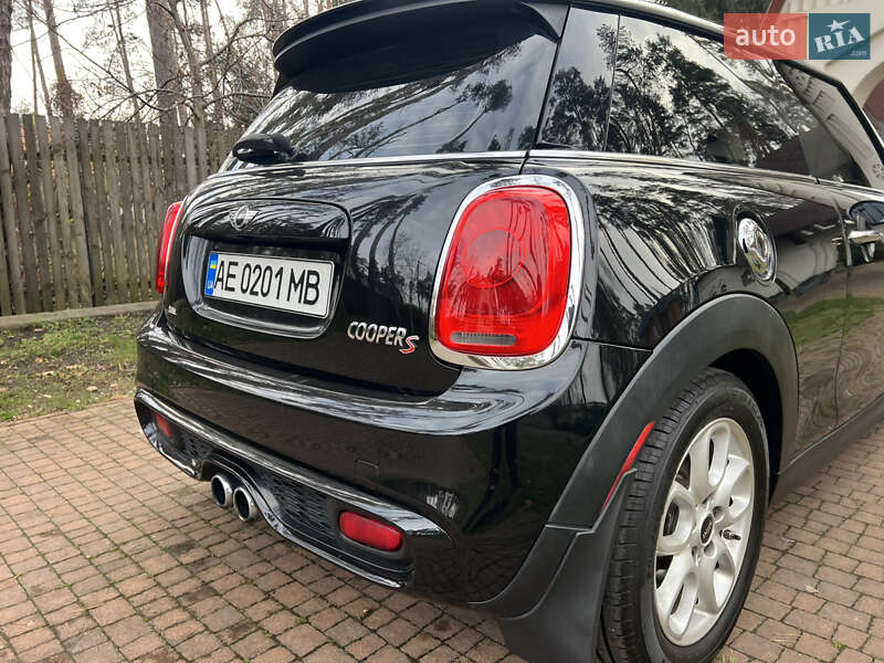 Хэтчбек MINI Cooper 2015 в Киеве