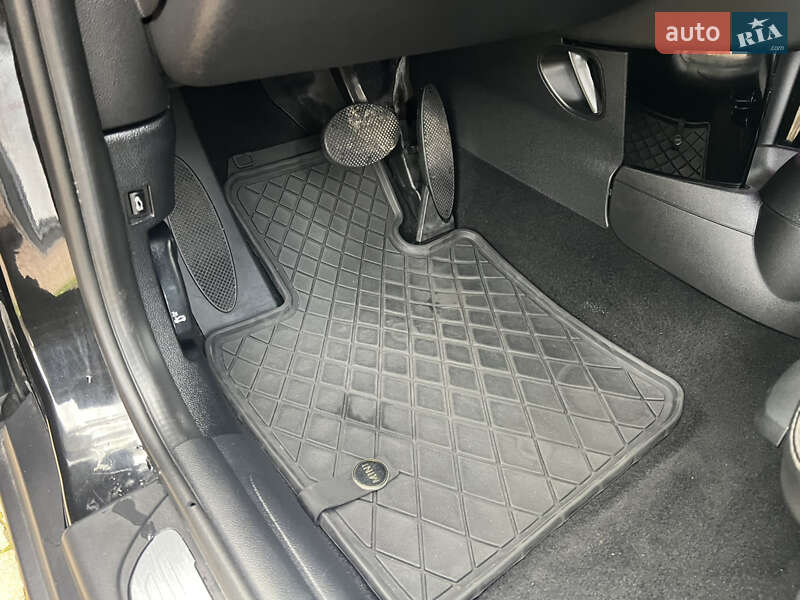 Хэтчбек MINI Cooper 2015 в Киеве