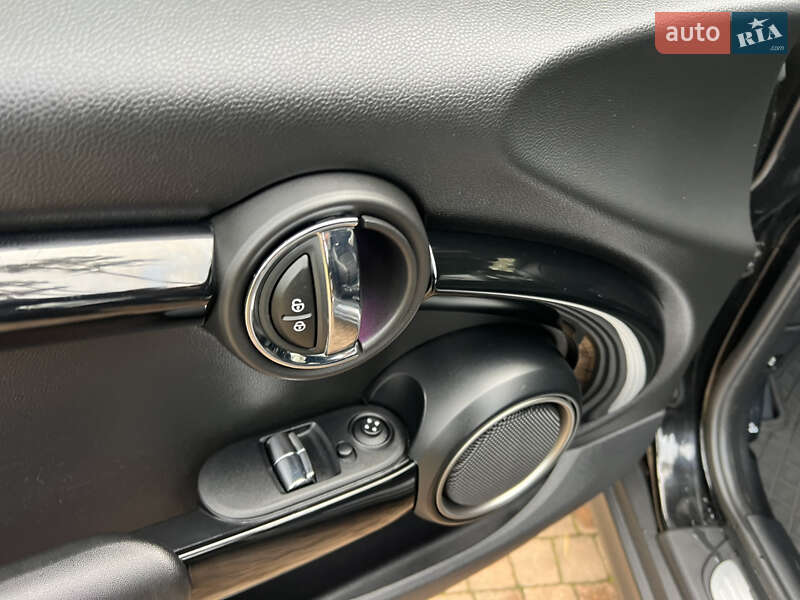 Хэтчбек MINI Cooper 2015 в Киеве