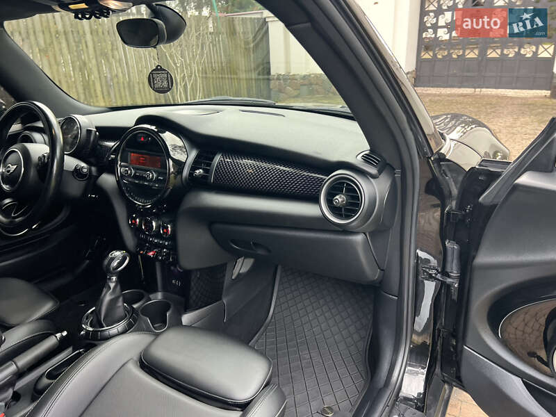 Хэтчбек MINI Cooper 2015 в Киеве