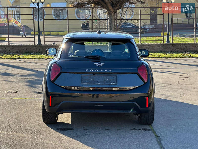 Хетчбек MINI Cooper 2024 в Києві