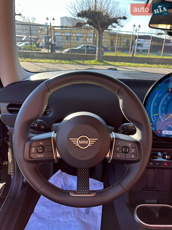 Хетчбек MINI Cooper 2024 в Києві