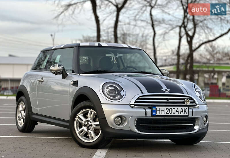 Хэтчбек MINI Cooper 2010 в Одессе