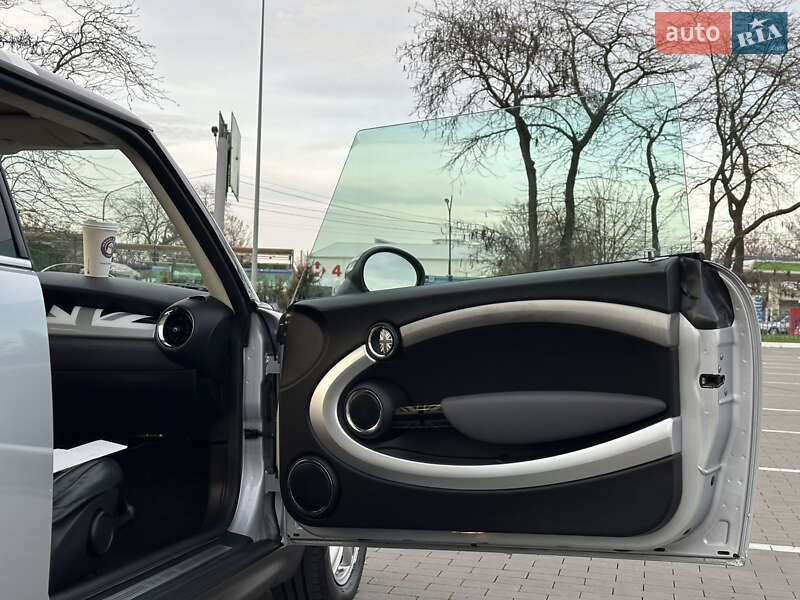Хэтчбек MINI Cooper 2010 в Одессе
