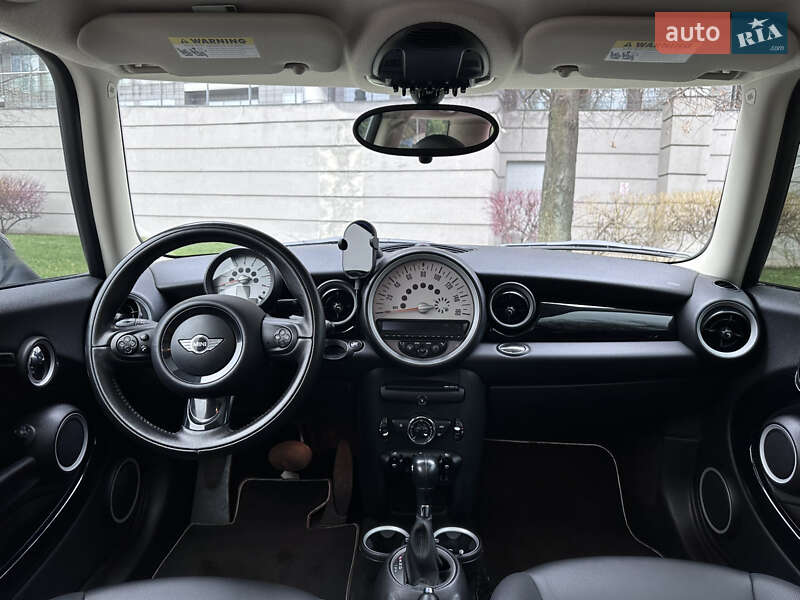 Хэтчбек MINI Cooper 2012 в Киеве