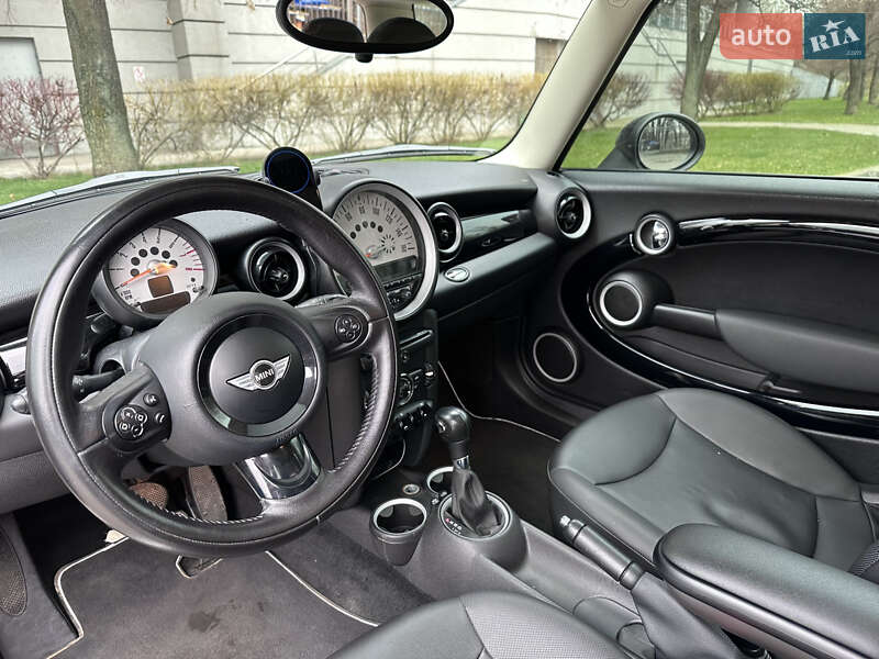 Хэтчбек MINI Cooper 2012 в Киеве
