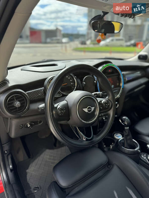 Хэтчбек MINI Cooper 2015 в Киеве