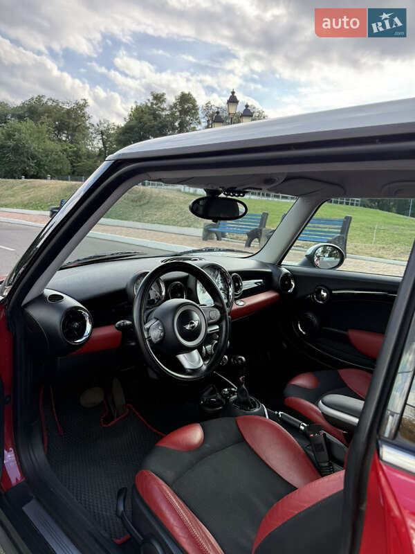 Хетчбек MINI Cooper 2010 в Одесі