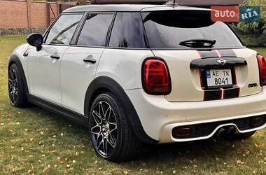 Хэтчбек MINI Cooper 2016 в Днепре