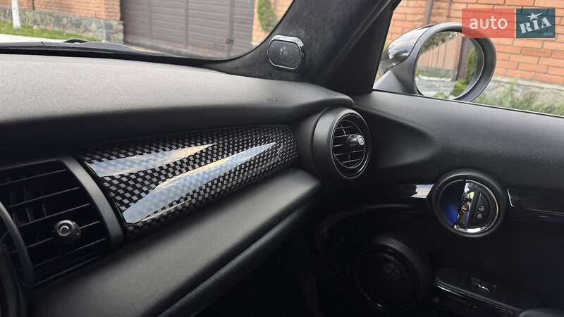 Хетчбек MINI Cooper 2016 в Дніпрі фото 24 Хетчбек MINI Cooper 2016 в Дніпрі