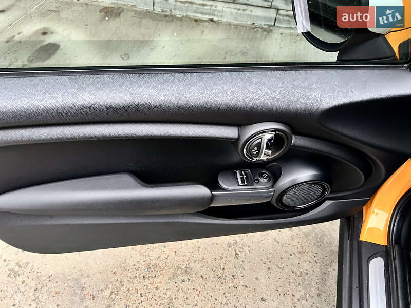 Хетчбек MINI Cooper 2014 в Києві