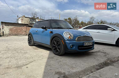 Хэтчбек MINI Cooper 2012 в Львове