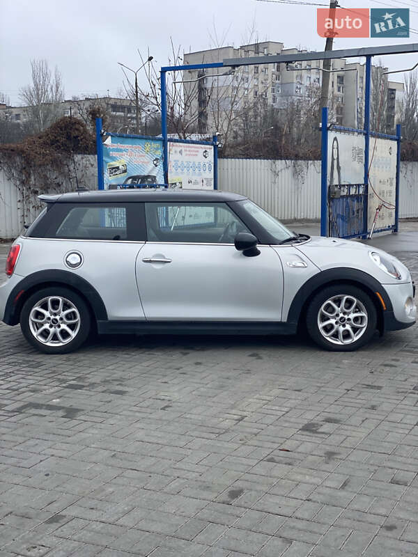 Хетчбек MINI Cooper 2014 в Дніпрі