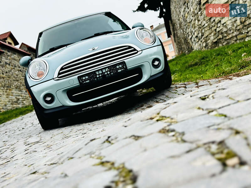Хэтчбек MINI Cooper 2013 в Каменец-Подольском