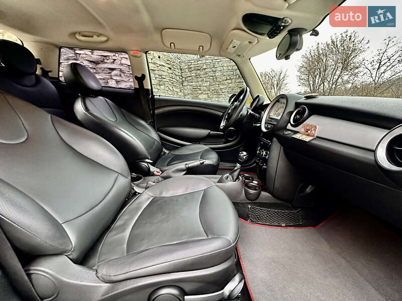 Хэтчбек MINI Cooper 2013 в Каменец-Подольском