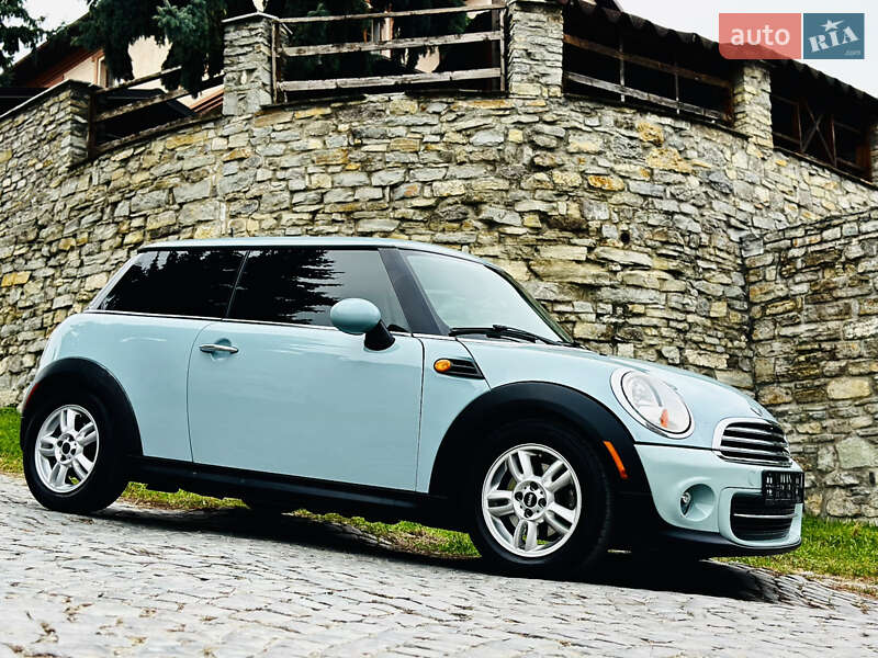 Хэтчбек MINI Cooper 2013 в Каменец-Подольском