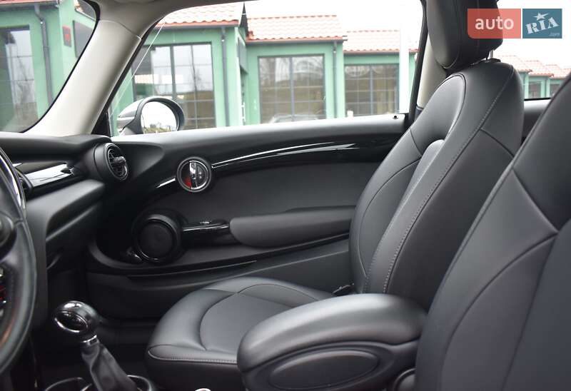 Хетчбек MINI Cooper 2018 в Києві