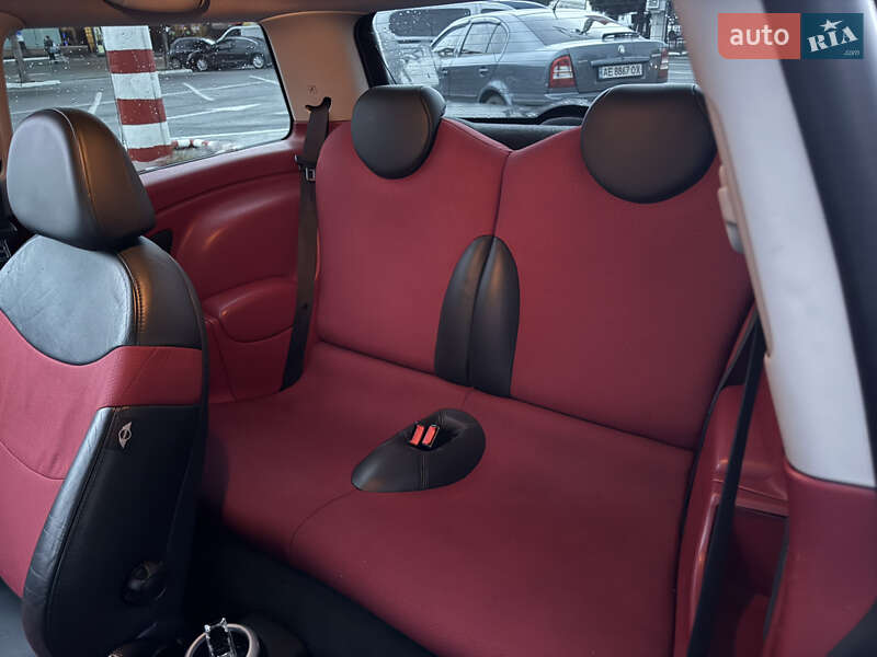 Хетчбек MINI Cooper 2005 в Одесі фото 28 Хетчбек MINI Cooper 2005 в Одесі