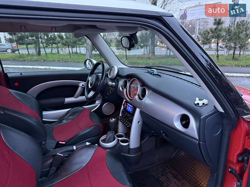 Хетчбек MINI Cooper 2005 в Одесі фото 31 Хетчбек MINI Cooper 2005 в Одесі