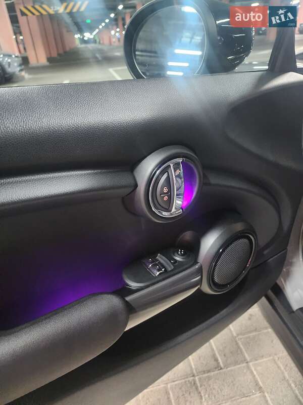 Хетчбек MINI Cooper 2019 в Києві фото 27 Хетчбек MINI Cooper 2019 в Києві