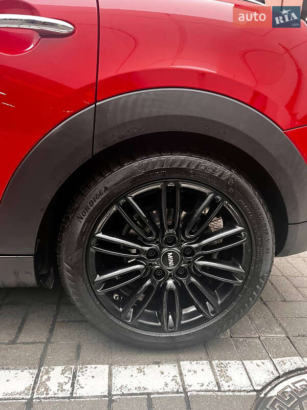 Хэтчбек MINI Cooper 2016 в Киеве фото 44 Хэтчбек MINI Cooper 2016 в Киеве