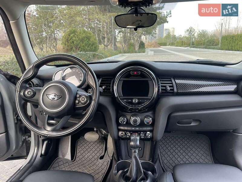 Хетчбек MINI Cooper 2018 в Дніпрі фото 15 Хетчбек MINI Cooper 2018 в Дніпрі