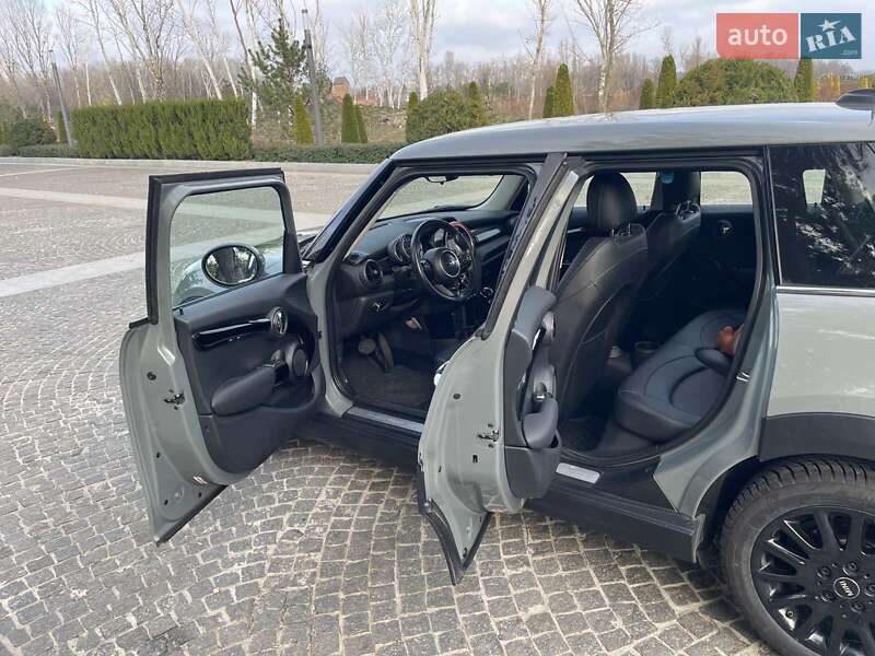 Хетчбек MINI Cooper 2018 в Дніпрі фото 20 Хетчбек MINI Cooper 2018 в Дніпрі