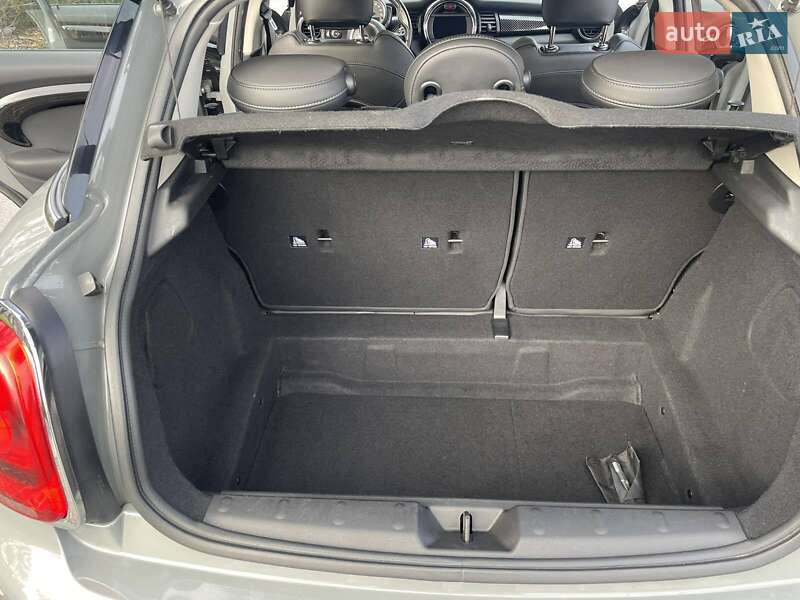 Хетчбек MINI Cooper 2018 в Дніпрі фото 23 Хетчбек MINI Cooper 2018 в Дніпрі