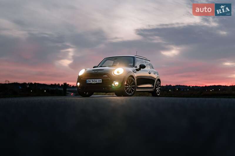 Хэтчбек MINI Cooper 2014 в Ровно фото 3 Хэтчбек MINI Cooper 2014 в Ровно