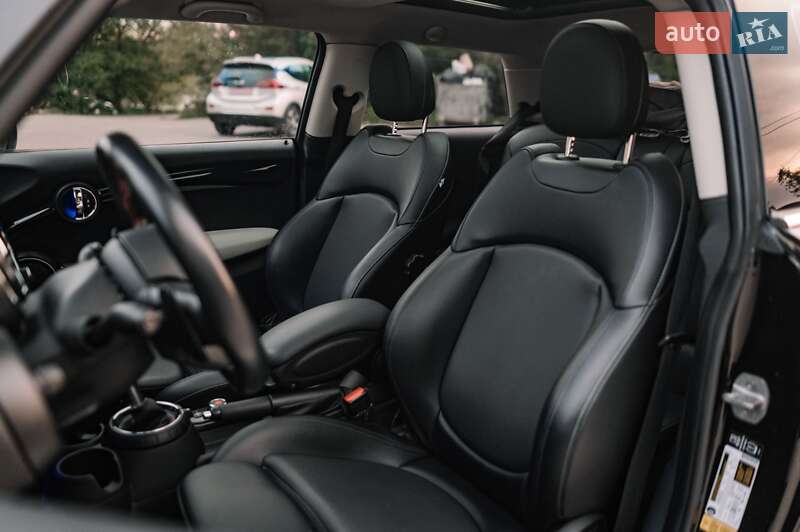 Хэтчбек MINI Cooper 2014 в Ровно фото 14 Хэтчбек MINI Cooper 2014 в Ровно