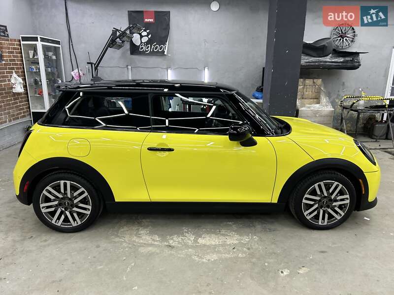 Хэтчбек MINI Cooper 2024 в Львове фото 8 Хэтчбек MINI Cooper 2024 в Львове