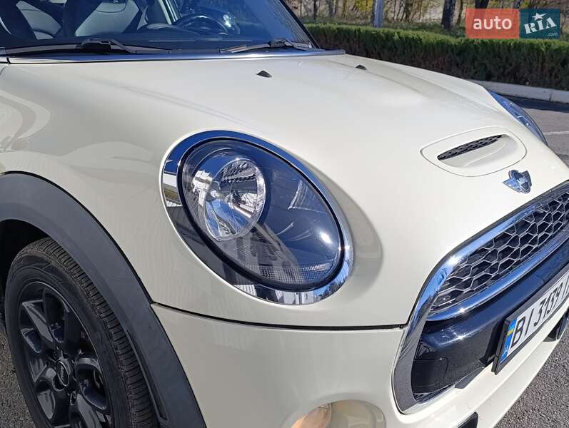 Хэтчбек MINI Cooper 2015 в Кременчуге фото 9 Хэтчбек MINI Cooper 2015 в Кременчуге