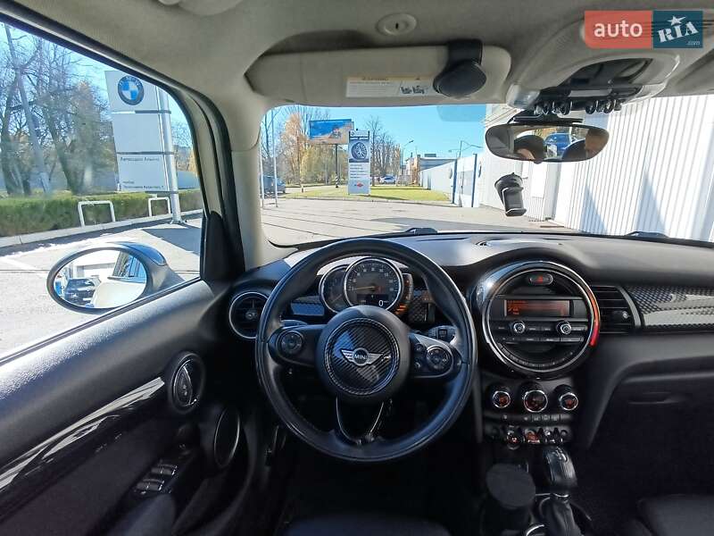 Хэтчбек MINI Cooper 2015 в Кременчуге фото 21 Хэтчбек MINI Cooper 2015 в Кременчуге