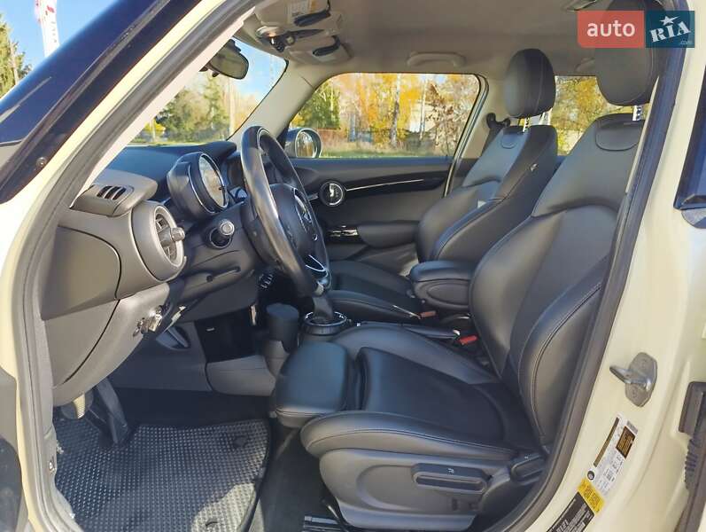 Хэтчбек MINI Cooper 2015 в Кременчуге фото 19 Хэтчбек MINI Cooper 2015 в Кременчуге