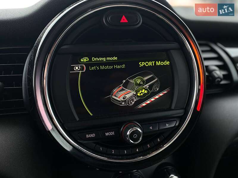 Хэтчбек MINI Cooper 2014 в Киеве